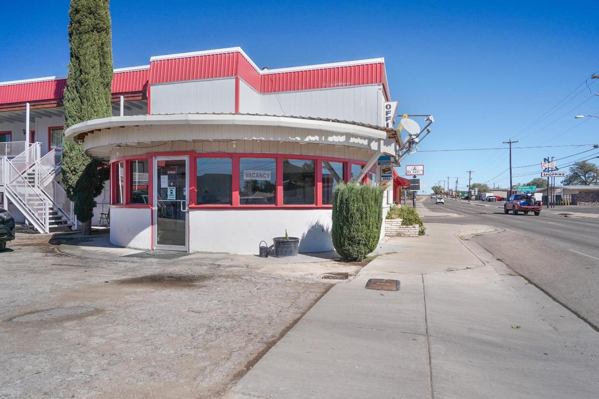 Oyo Alpine Tx Near Big Bend National Park Hotel Bagian luar foto