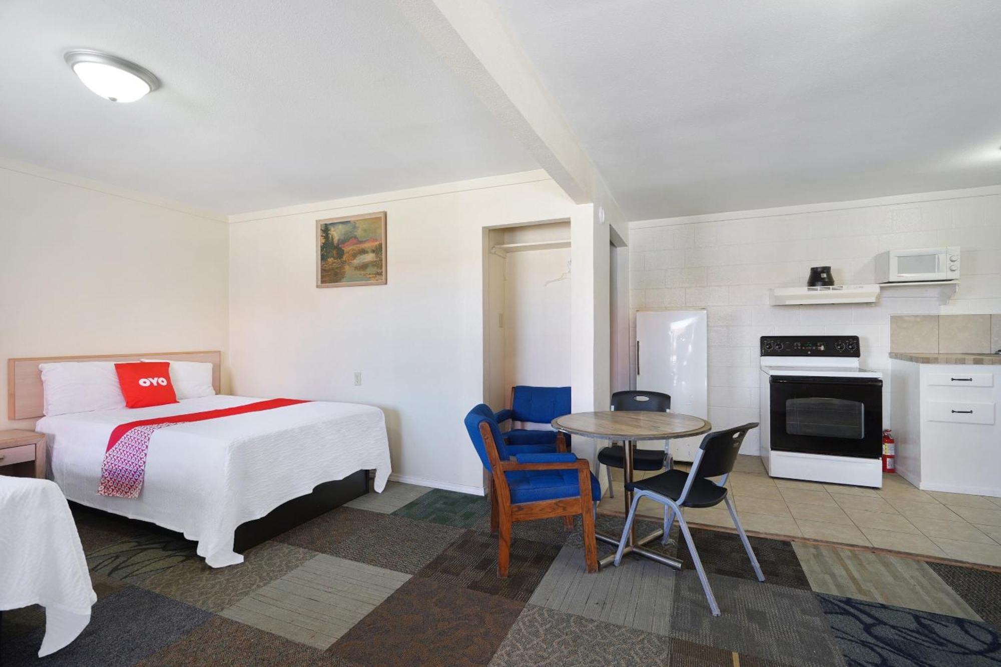 Oyo Alpine Tx Near Big Bend National Park Hotel Bagian luar foto